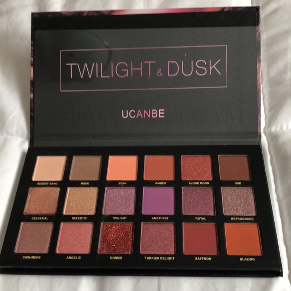 Eyeshadow palette - Picture 1 of 2